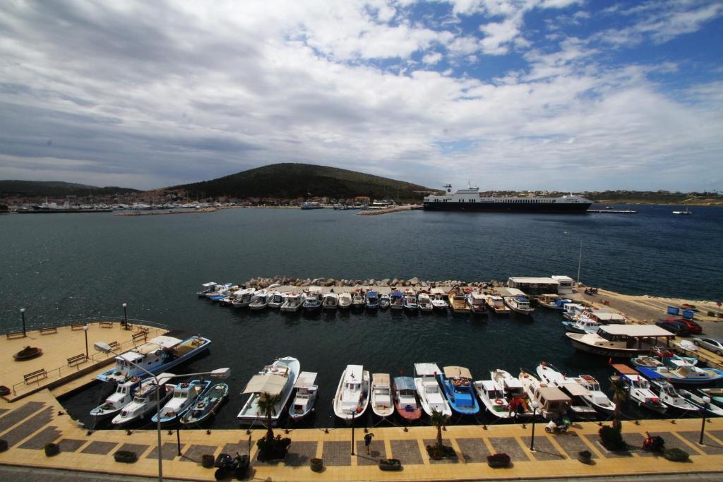 Larimar Boutique Hotel Cesme Exterior photo